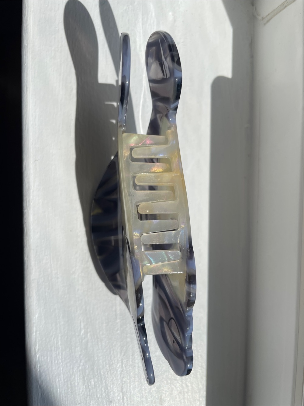 Iridescent Manatee Claw Clip - Picture 3 of 4